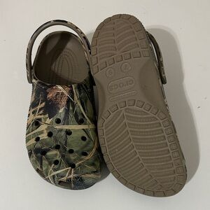 CROCS W9 Camouflage Shoes